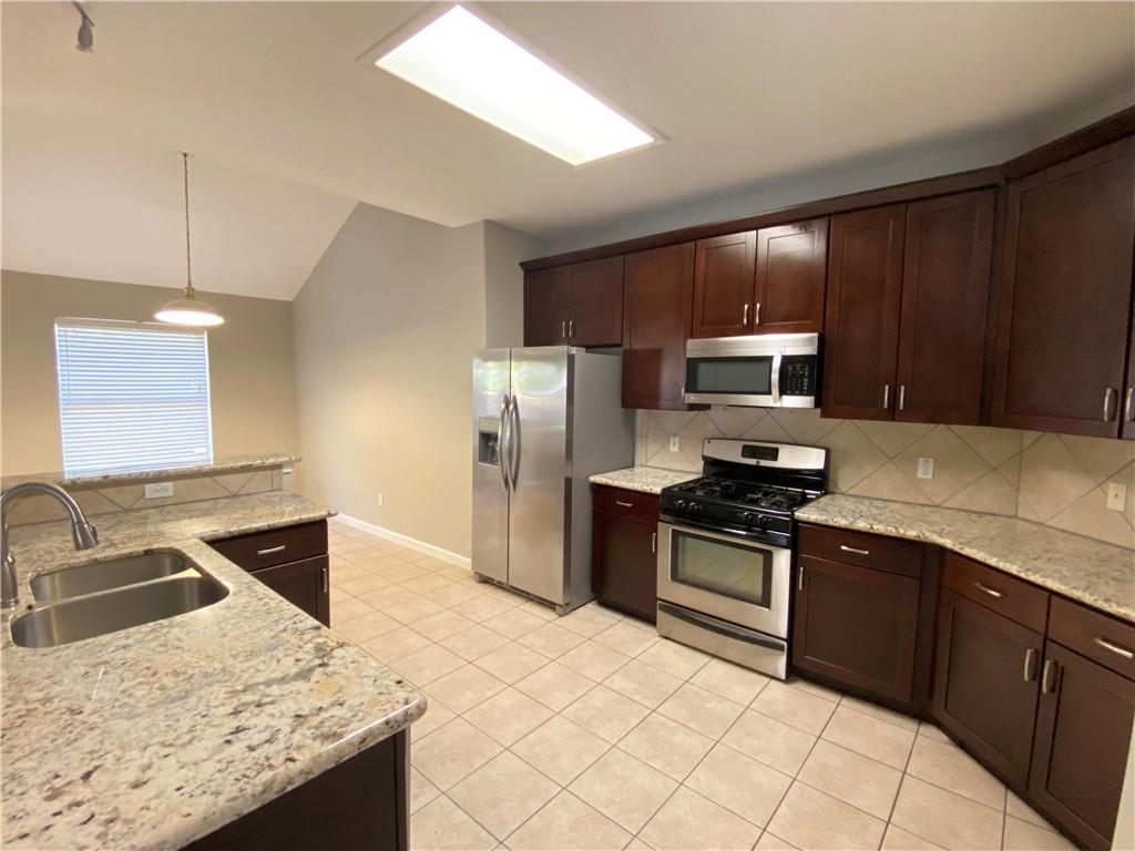 1413 Haley Gray Dr Property Photo 19