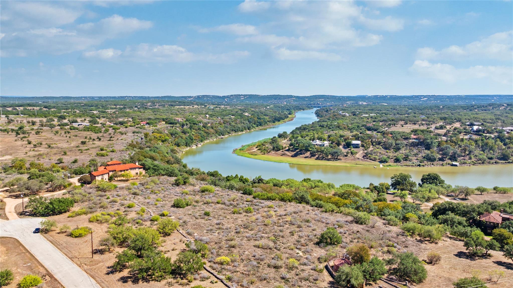7432438 Property Photo 2