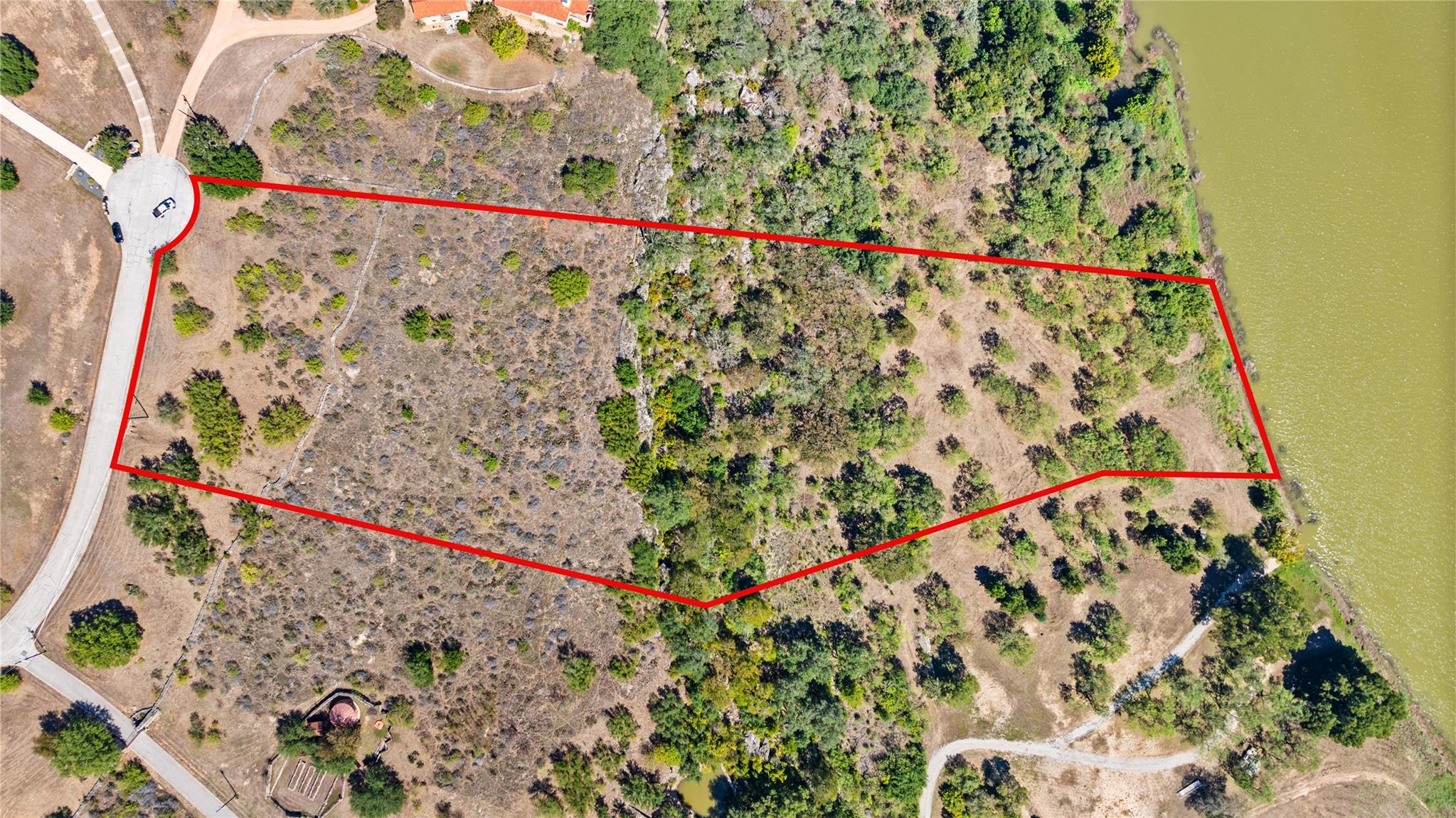 7432438 Property Photo 4