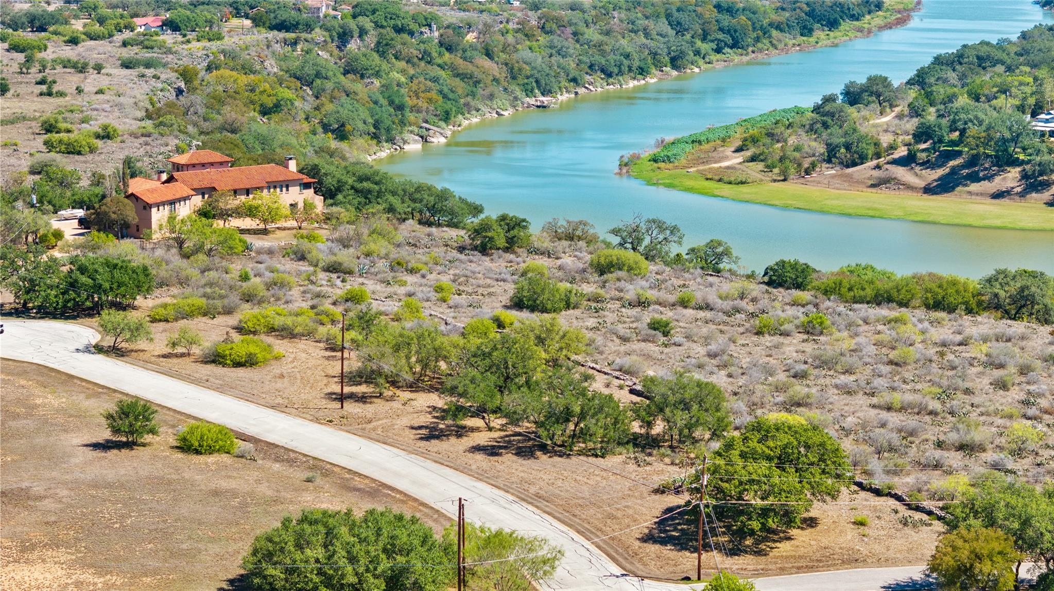 7432438 Property Photo 15