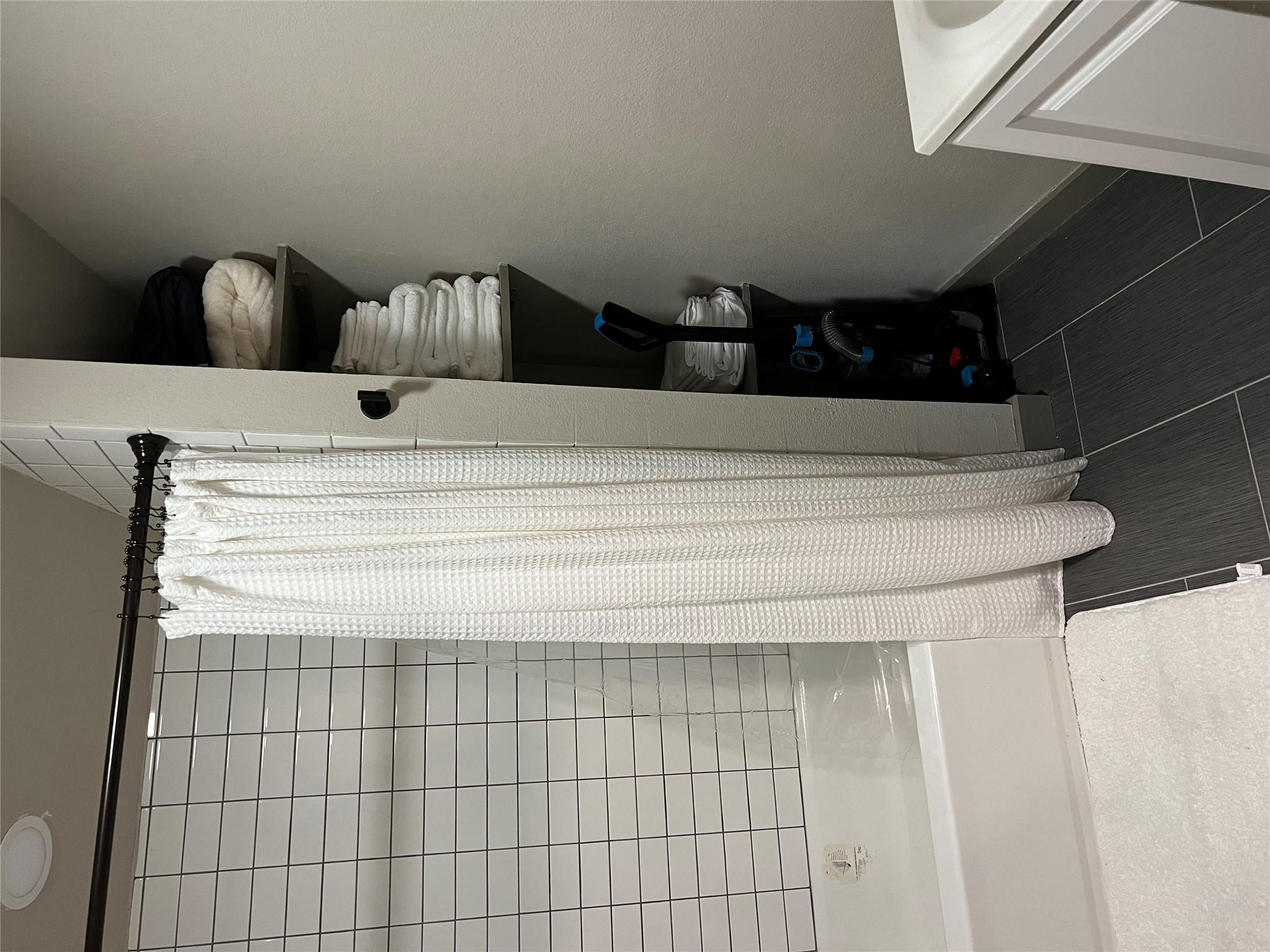 105 W Clark St #1 Property Photo 11