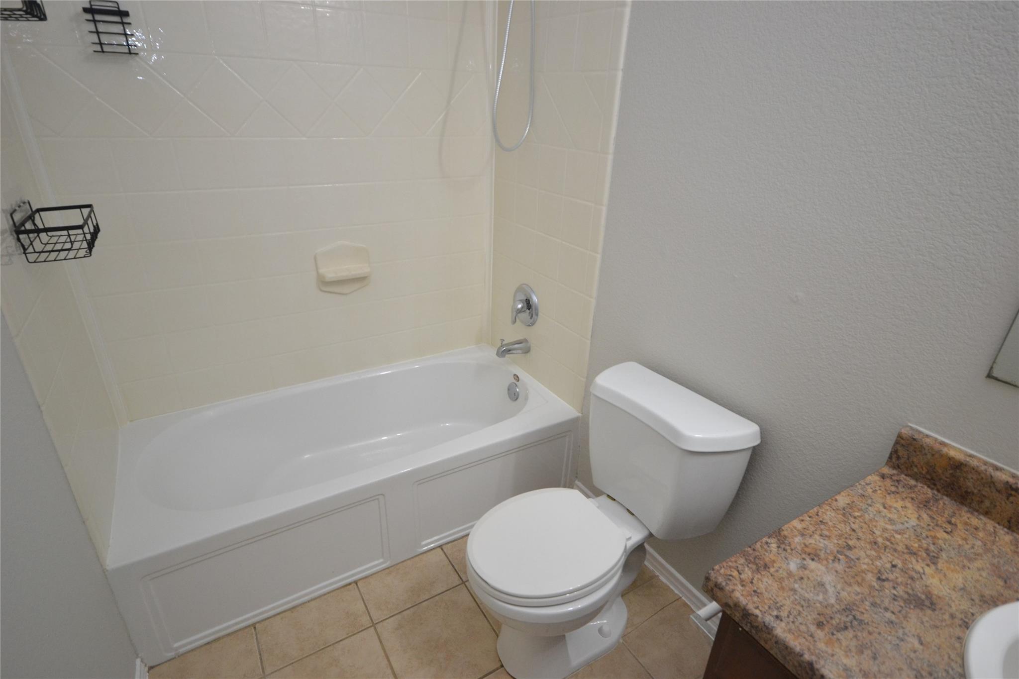 228 Falcon Ln Property Photo 15