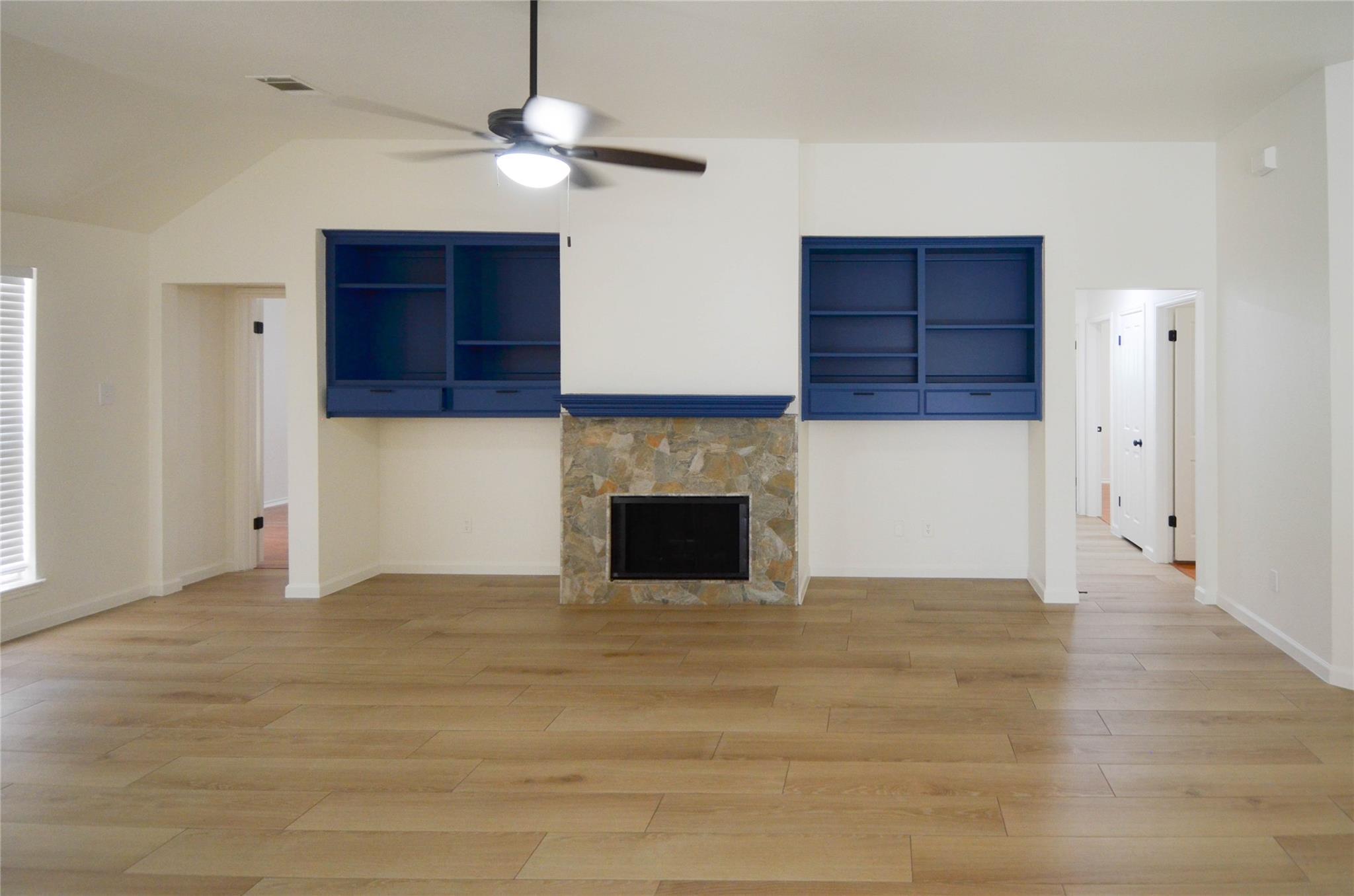 506 Pleasant Valley Dr Property Photo 8