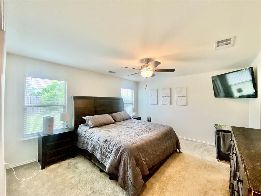 110 W Point Way Property Photo 9