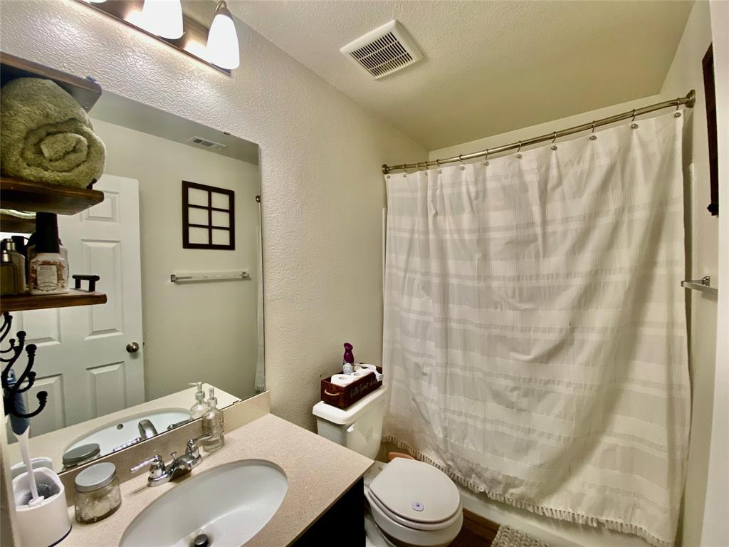 110 W Point Way Property Photo 14