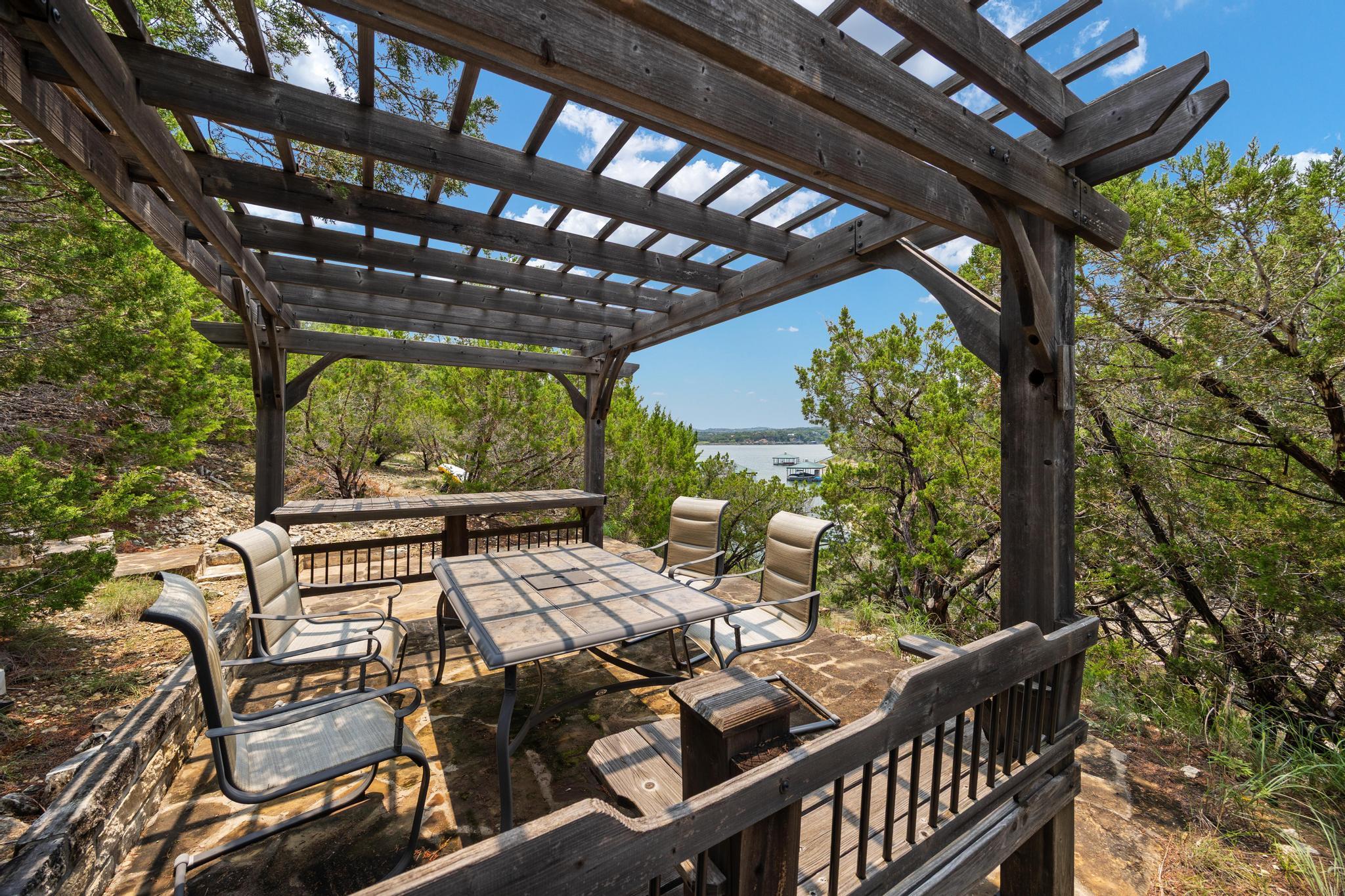 17909 Kingfisher Ridge Dr Property Photo 18