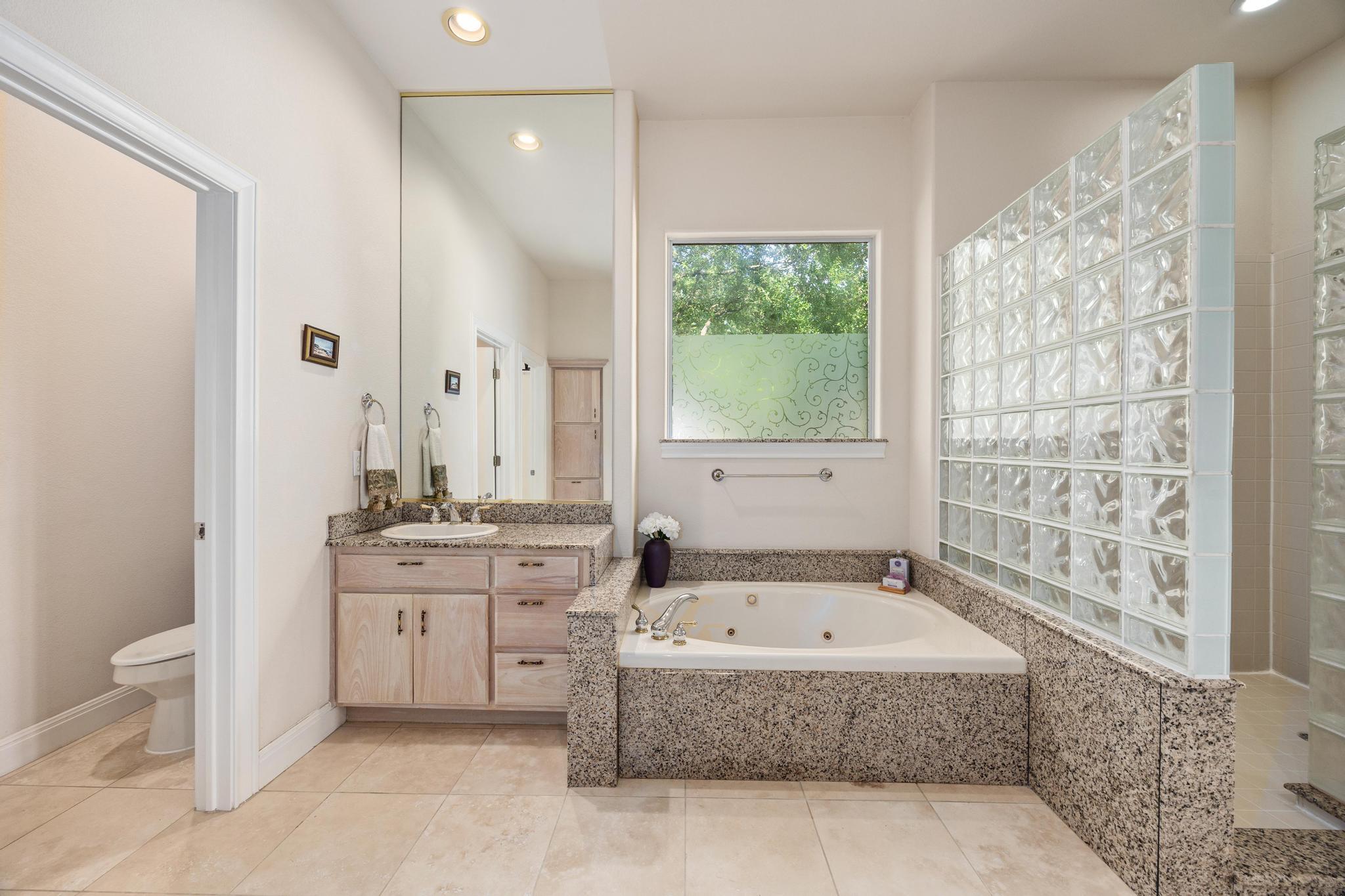 17909 Kingfisher Ridge Dr Property Photo 21