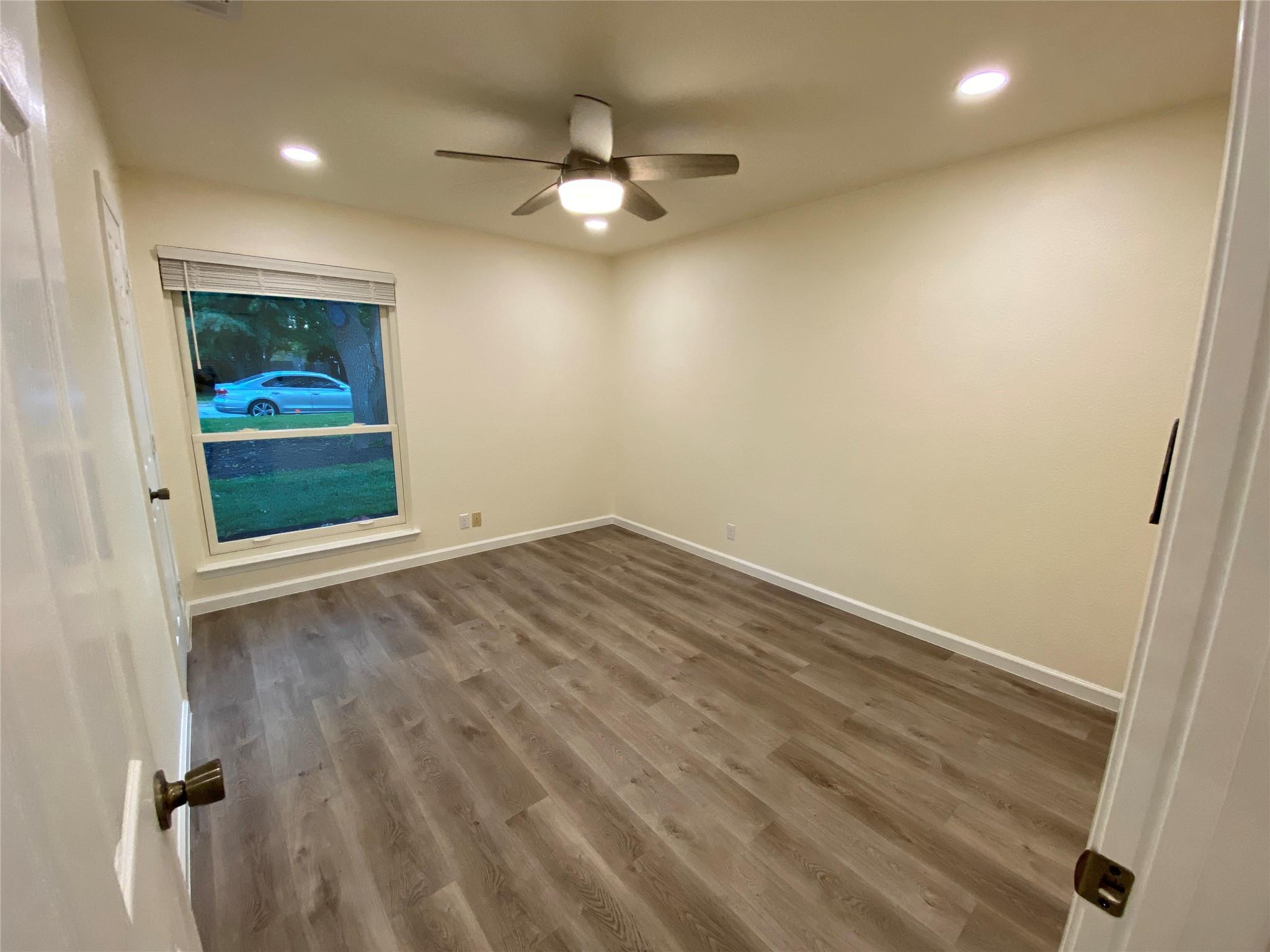 13307 Effingham St Property Photo 12
