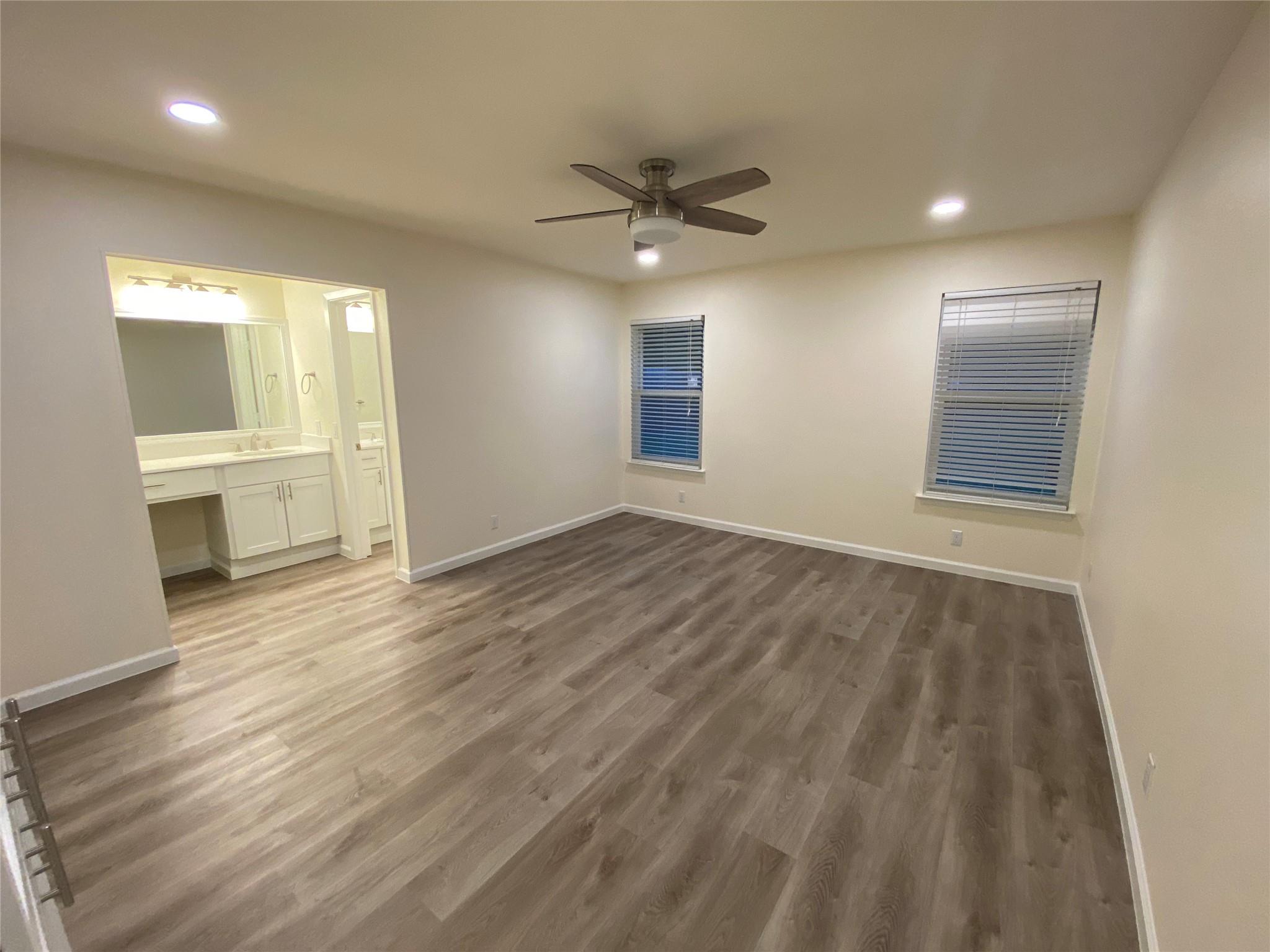 13307 Effingham St Property Photo 14