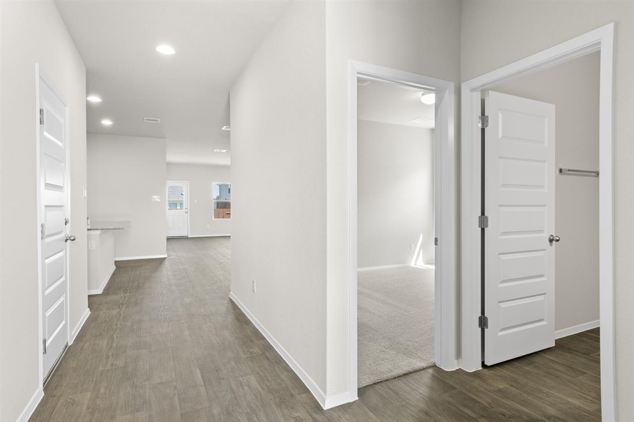 2432 Ambling Trl Property Photo 14