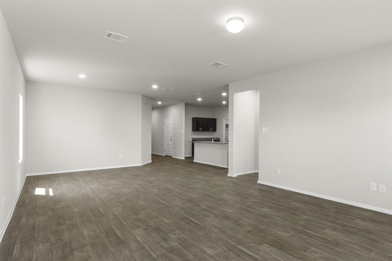 2432 Ambling Trl Property Photo 17