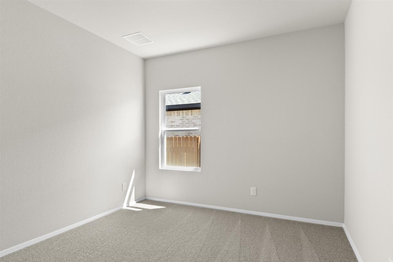 2432 Ambling Trl Property Photo 27