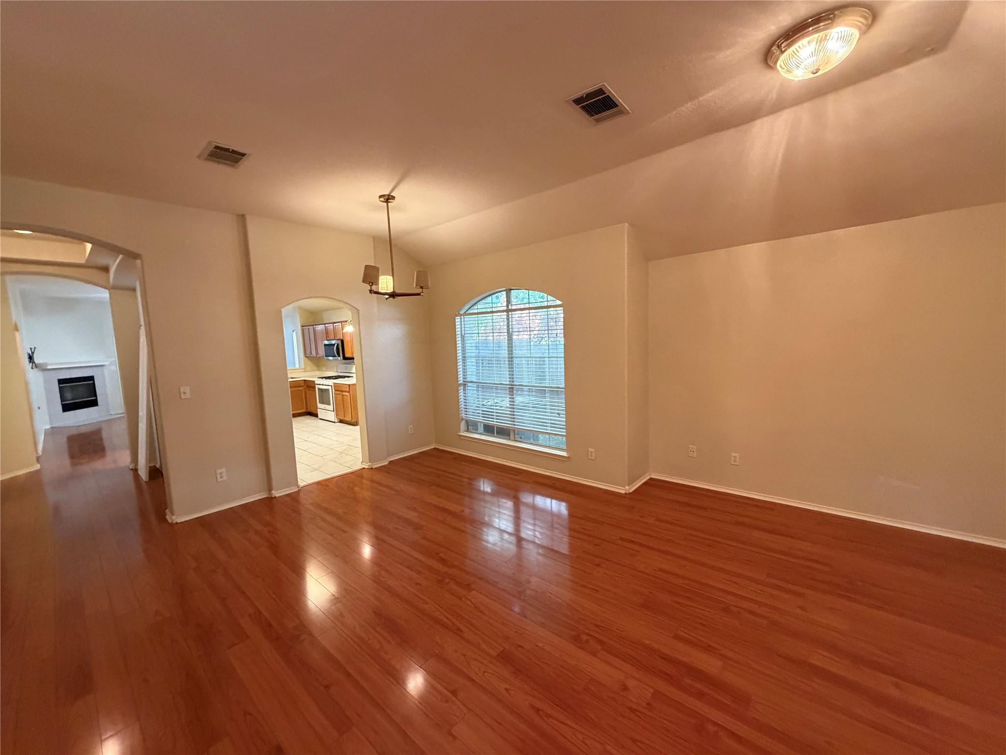 10309 Broomflower Dr Property Photo 8