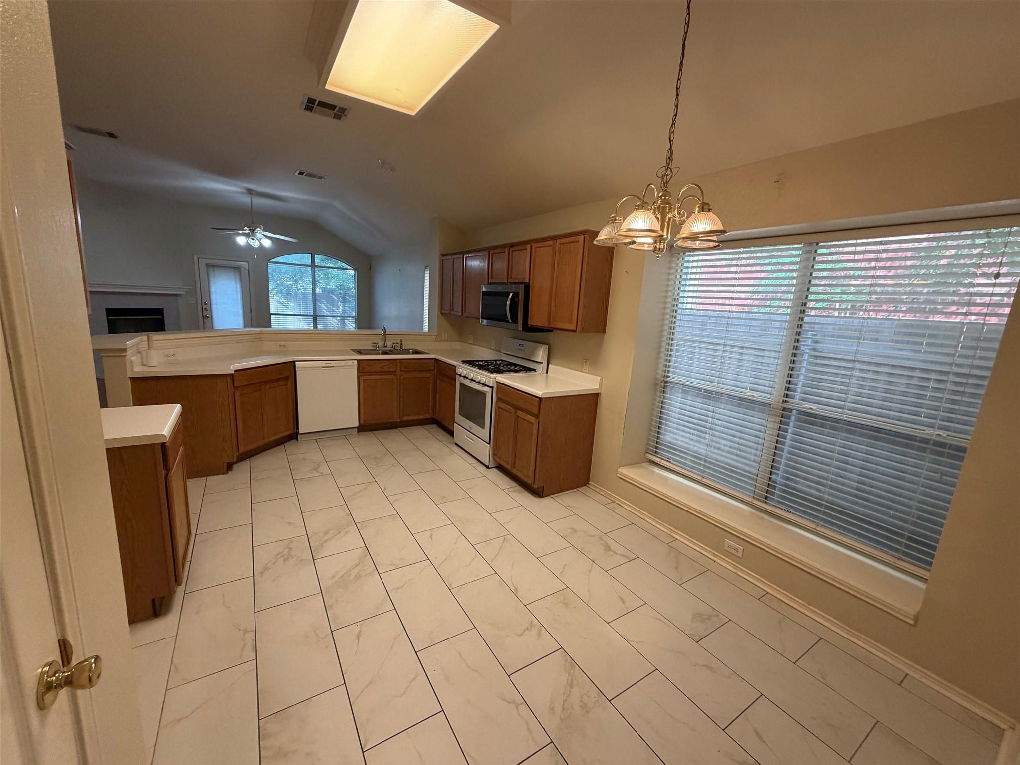 10309 Broomflower Dr Property Photo 19