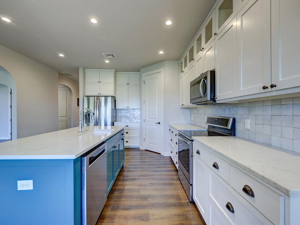 5100 Thunderbird St Property Photo 14