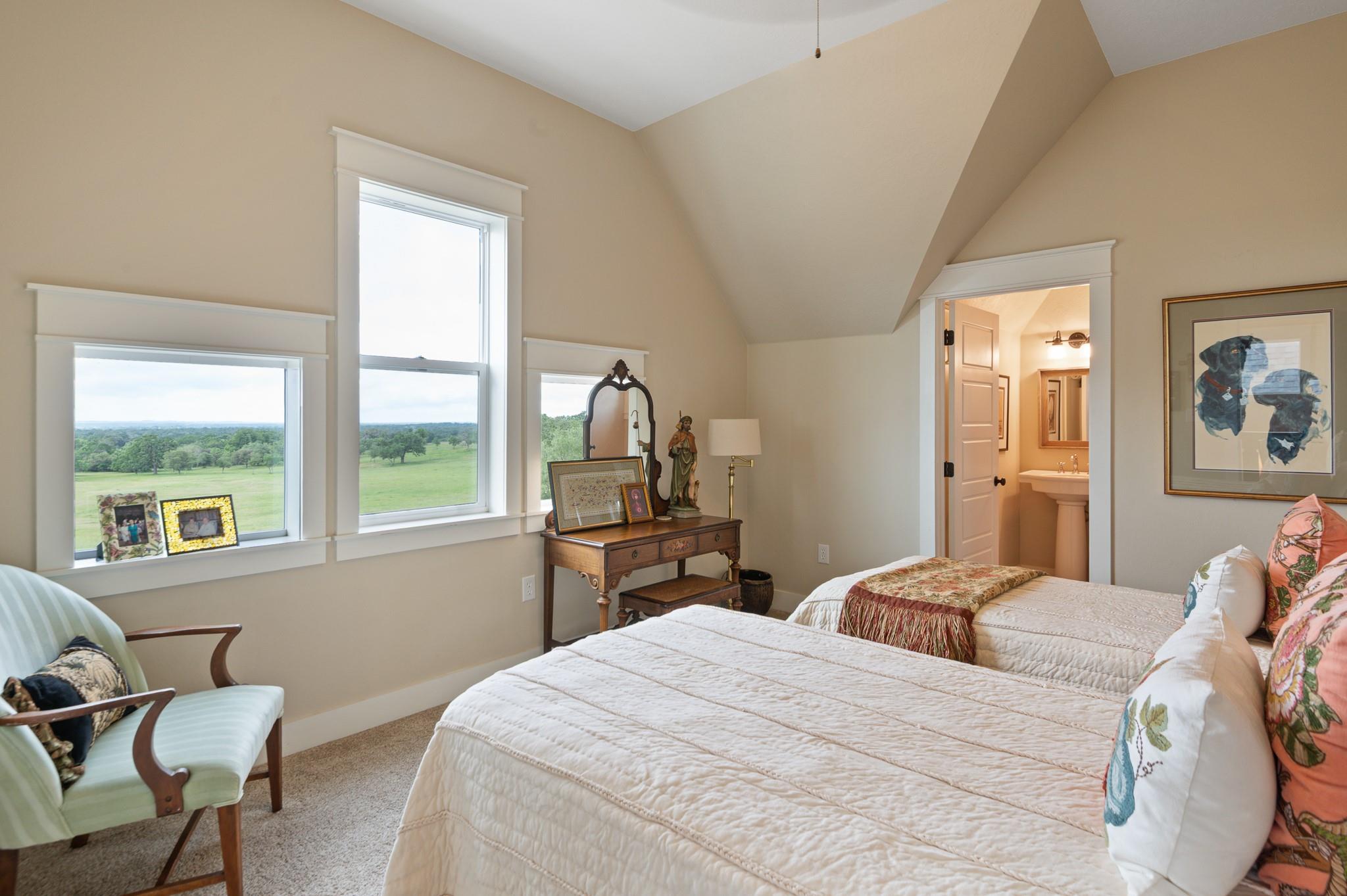 7440244 Property Photo 14