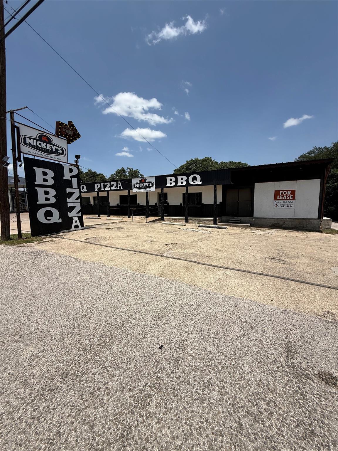 211 S Us Highway 281 None Property Photo 9