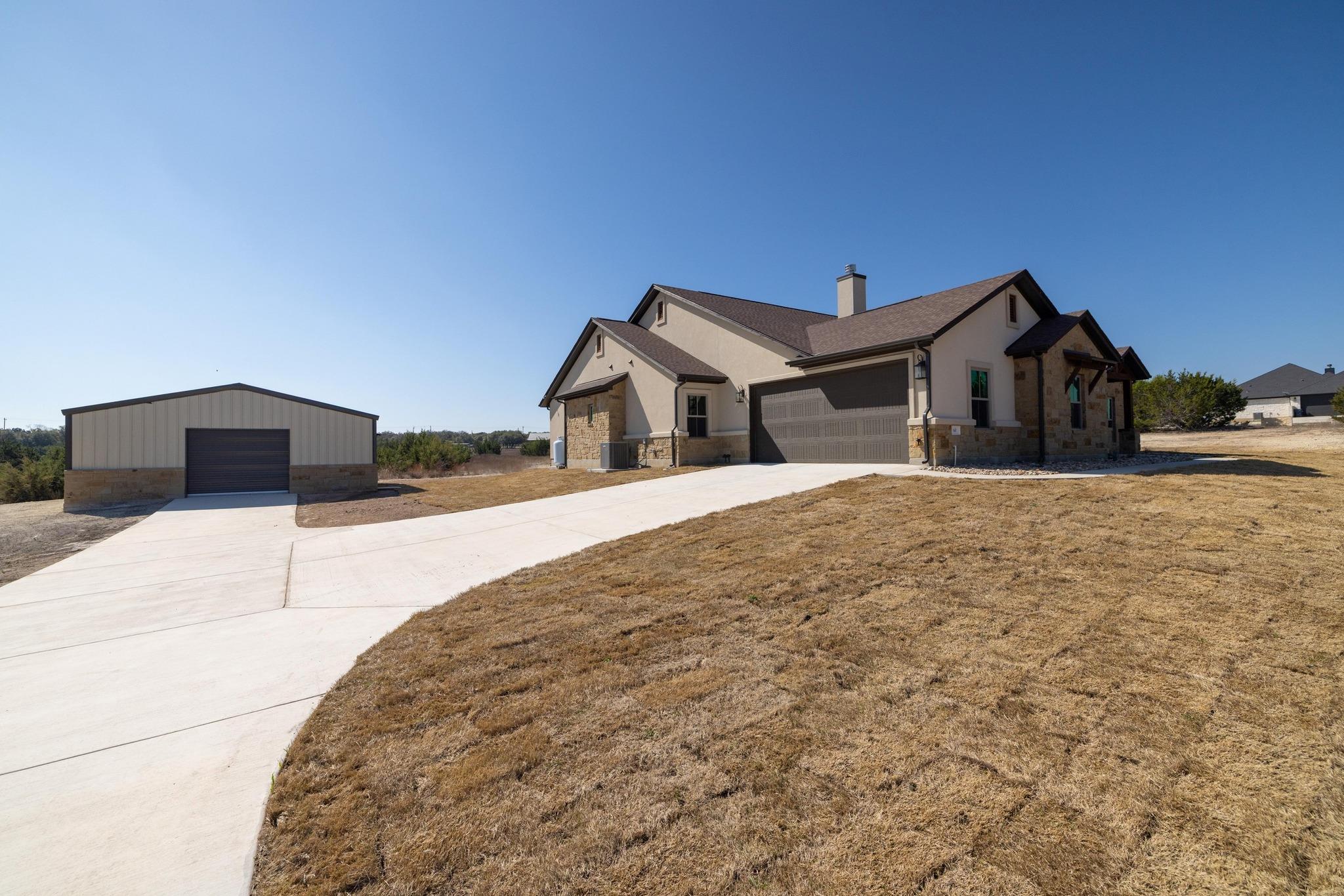 141 Whispering Wind Rd Property Photo 3