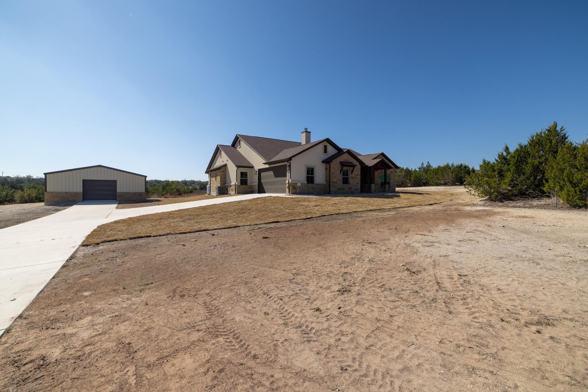 141 Whispering Wind Rd Property Photo 4