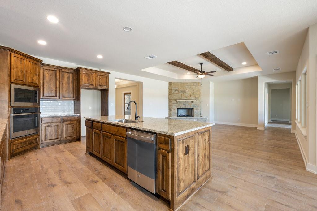 141 Whispering Wind Rd Property Photo 17