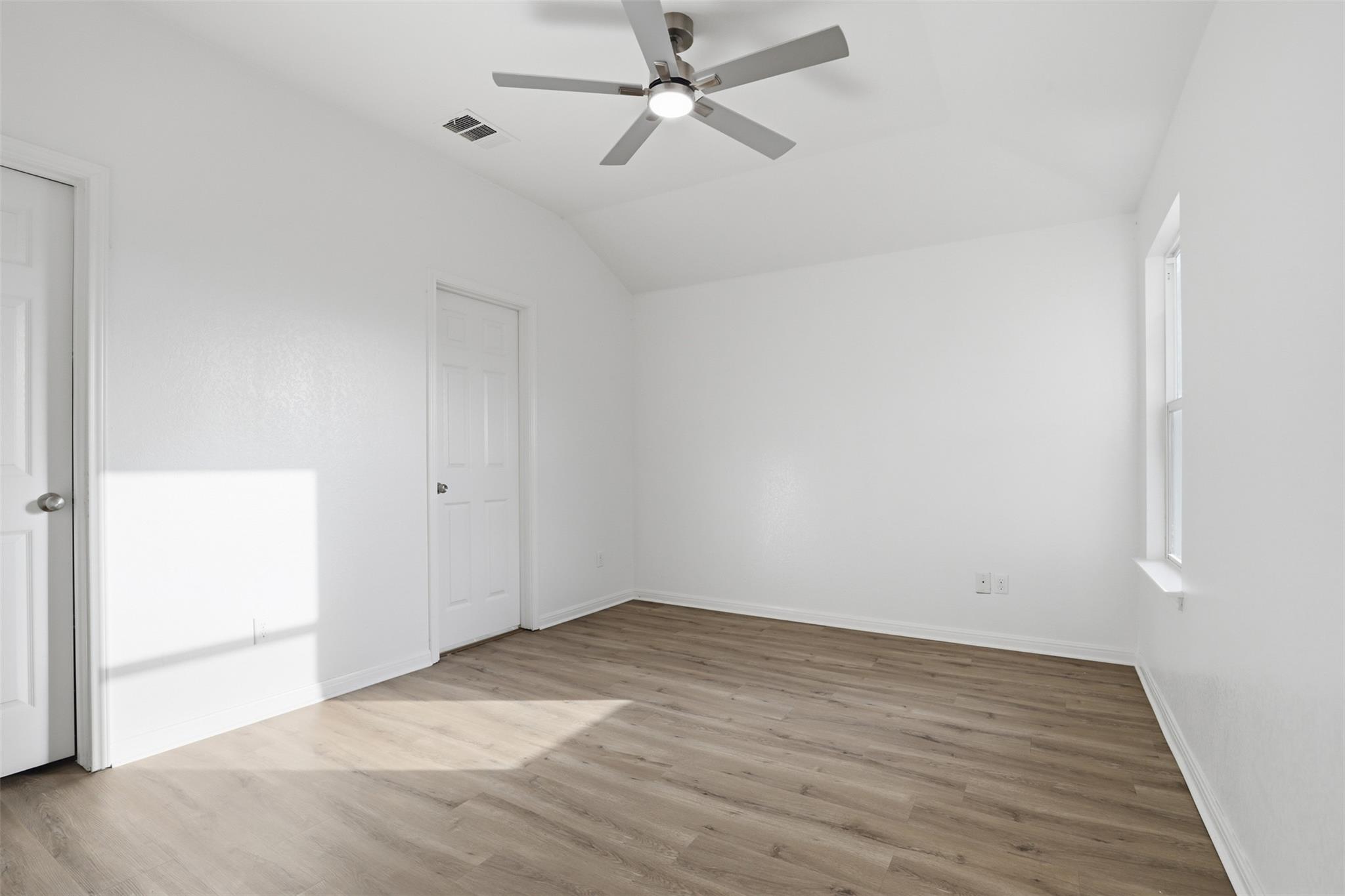 448 Nottingham Loop Property Photo 7