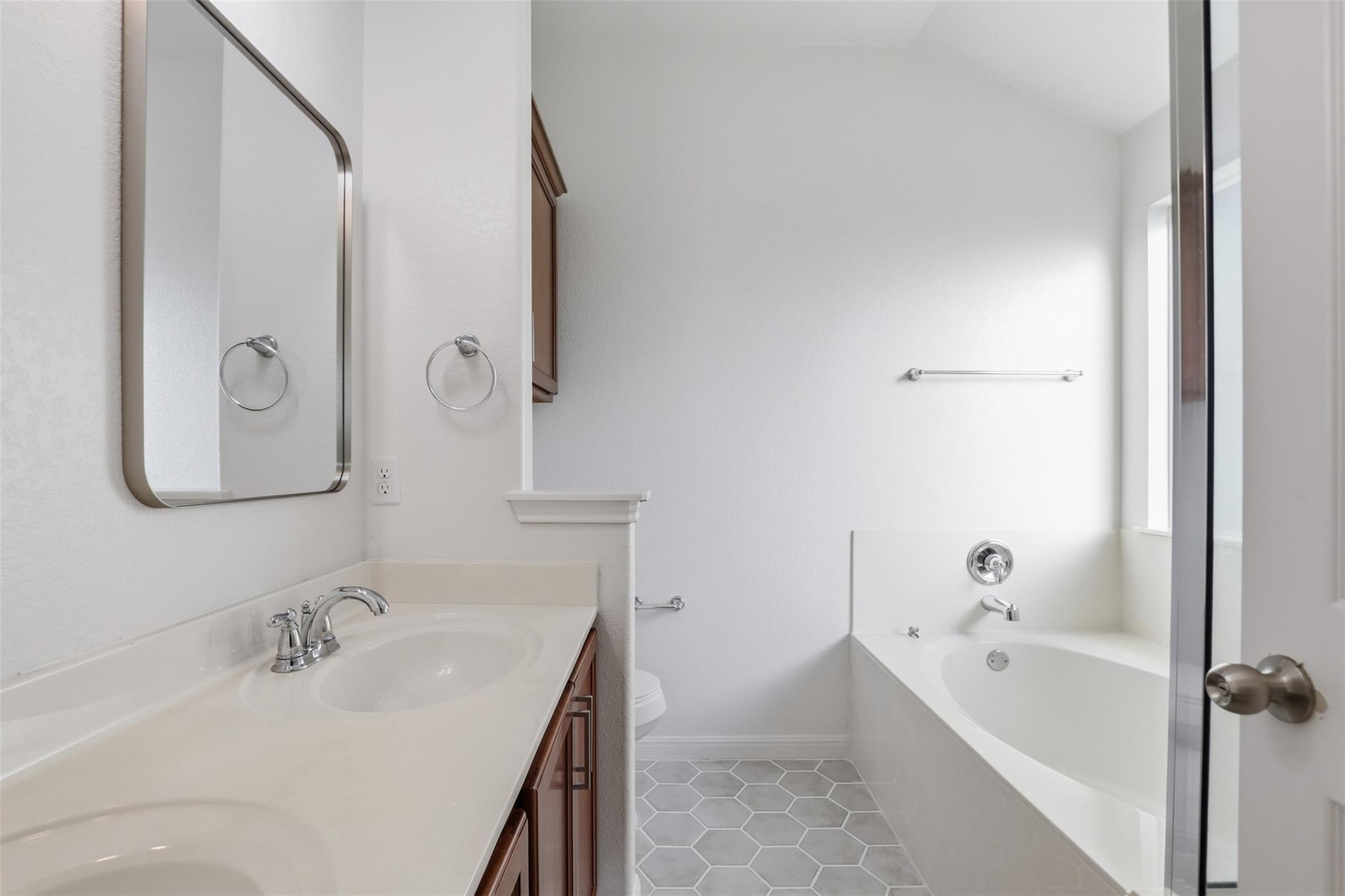 448 Nottingham Loop Property Photo 9