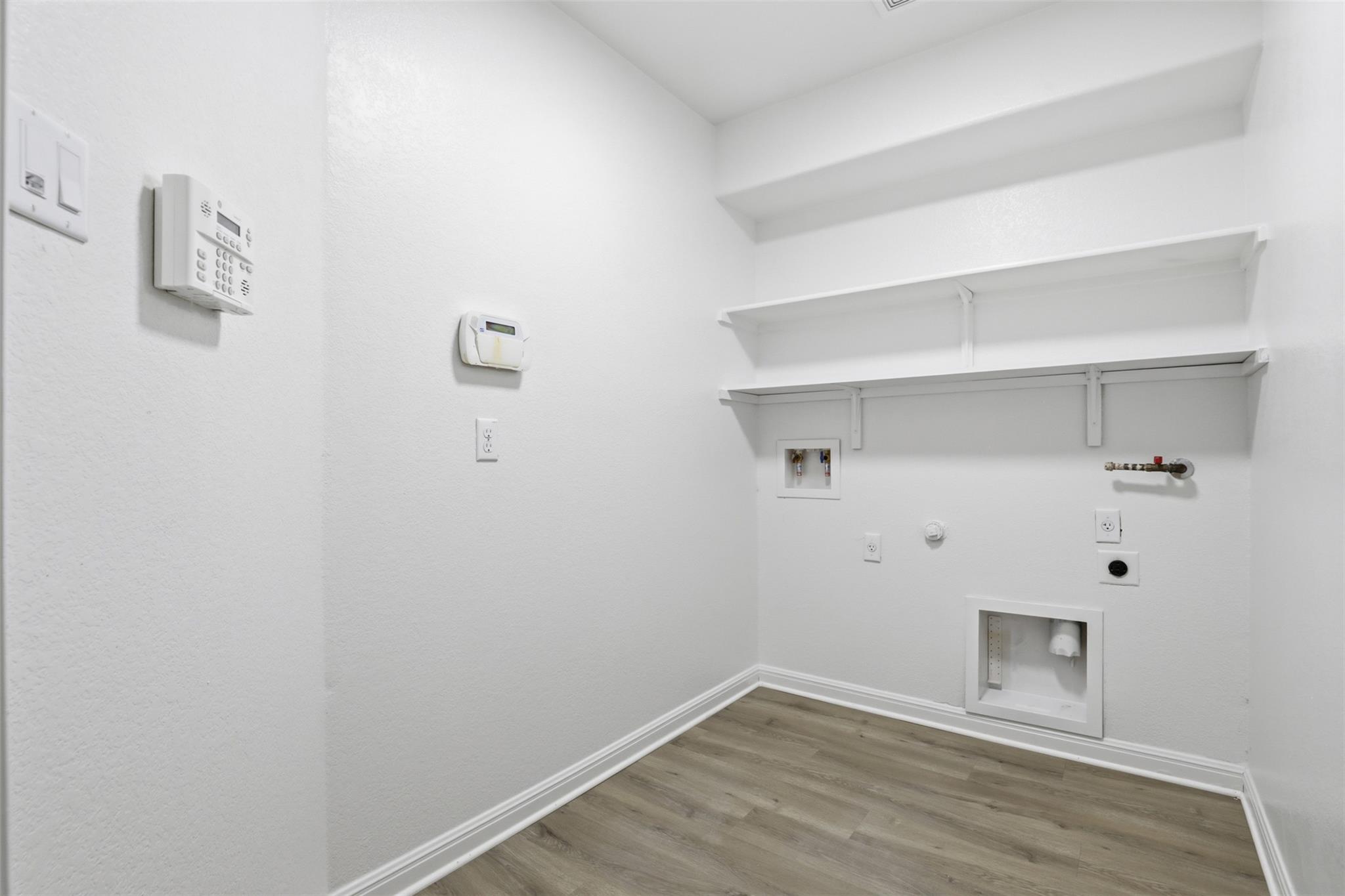 448 Nottingham Loop Property Photo 13
