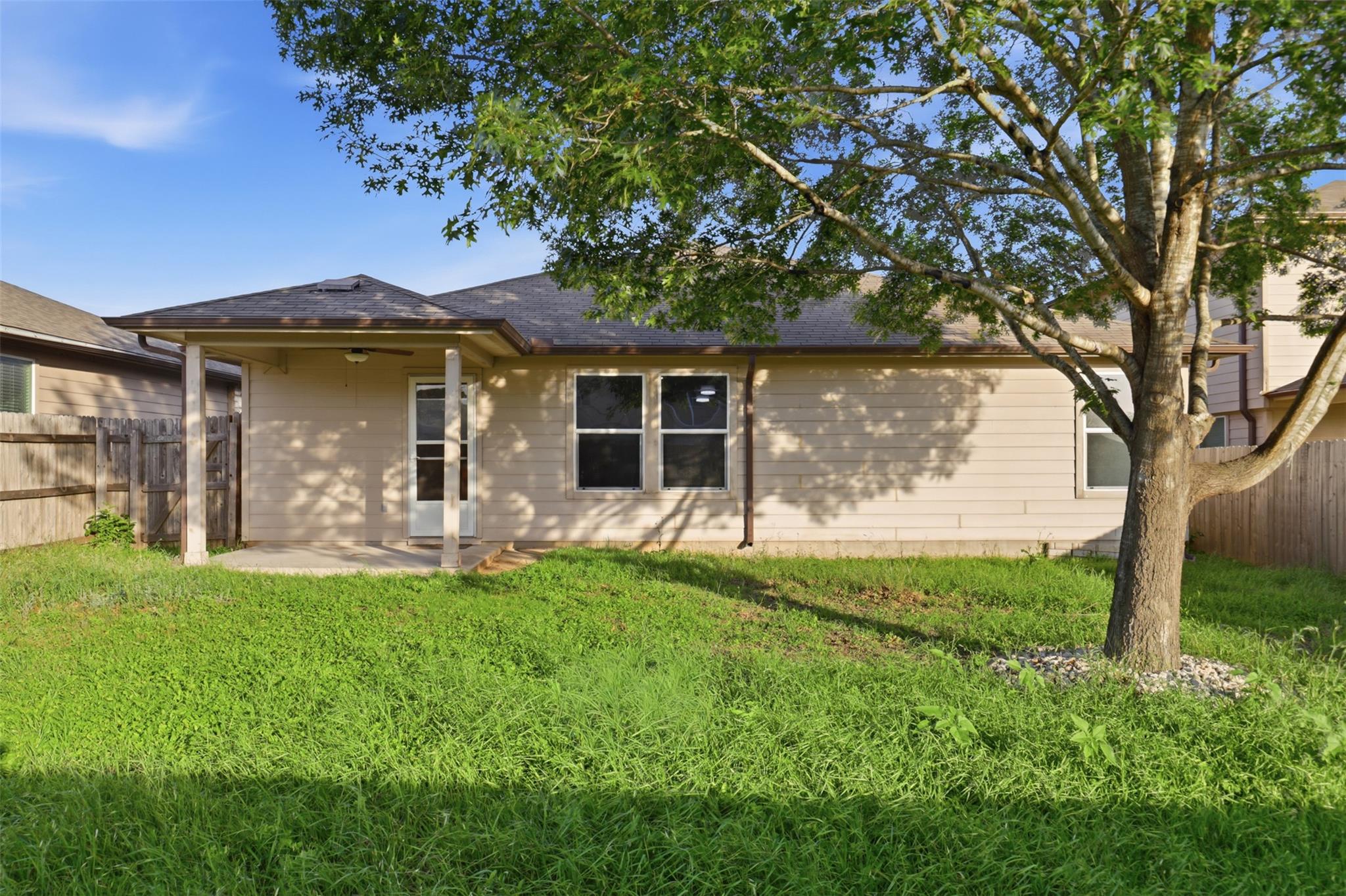 448 Nottingham Loop Property Photo 16