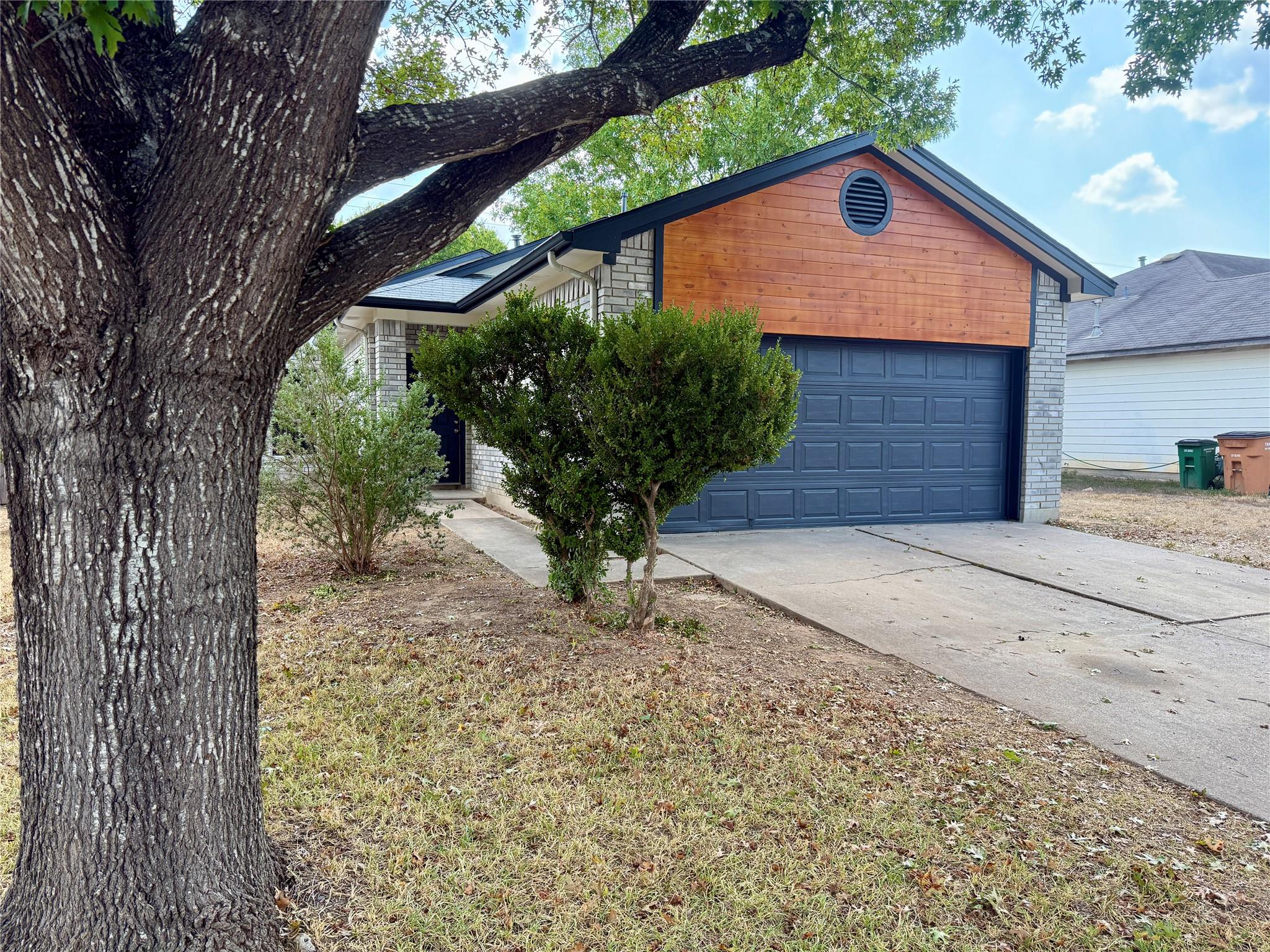 4505 Quicksilver Blvd Property Photo 2