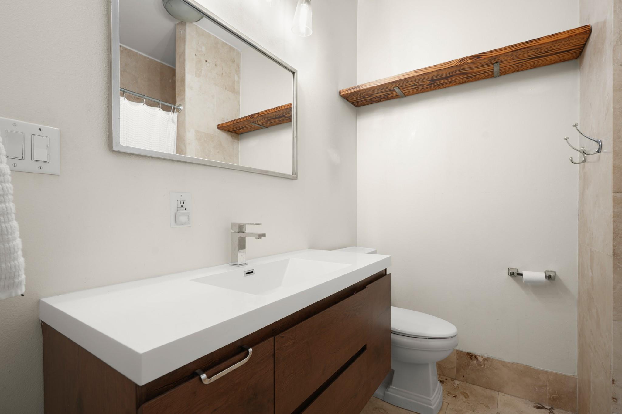 2501 Del Curto Rd Property Photo 21