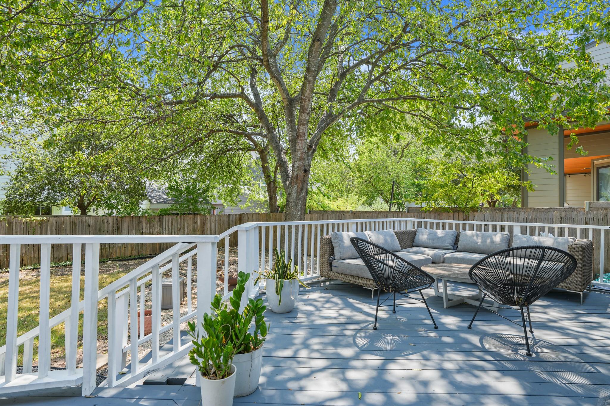 2501 Del Curto Rd Property Photo 23