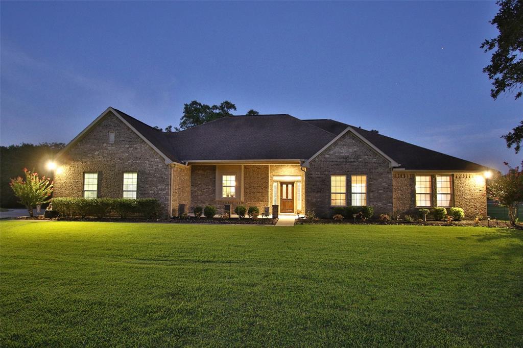 7450082 Property Photo 1