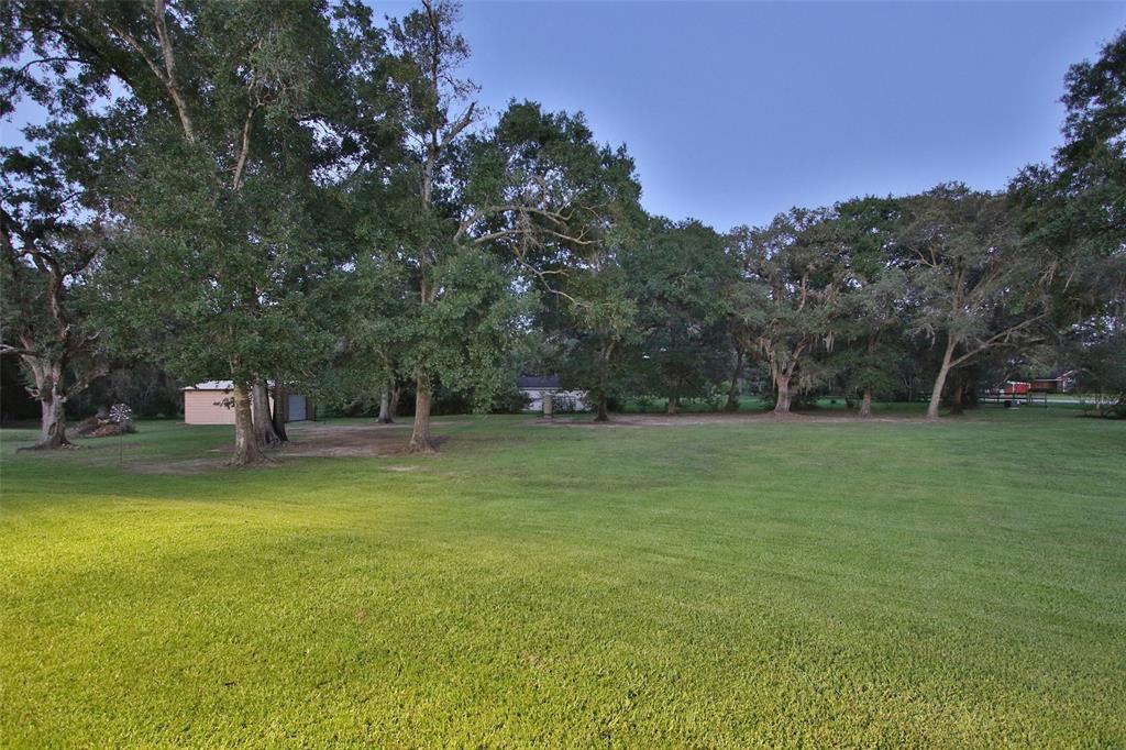 7450082 Property Photo 38