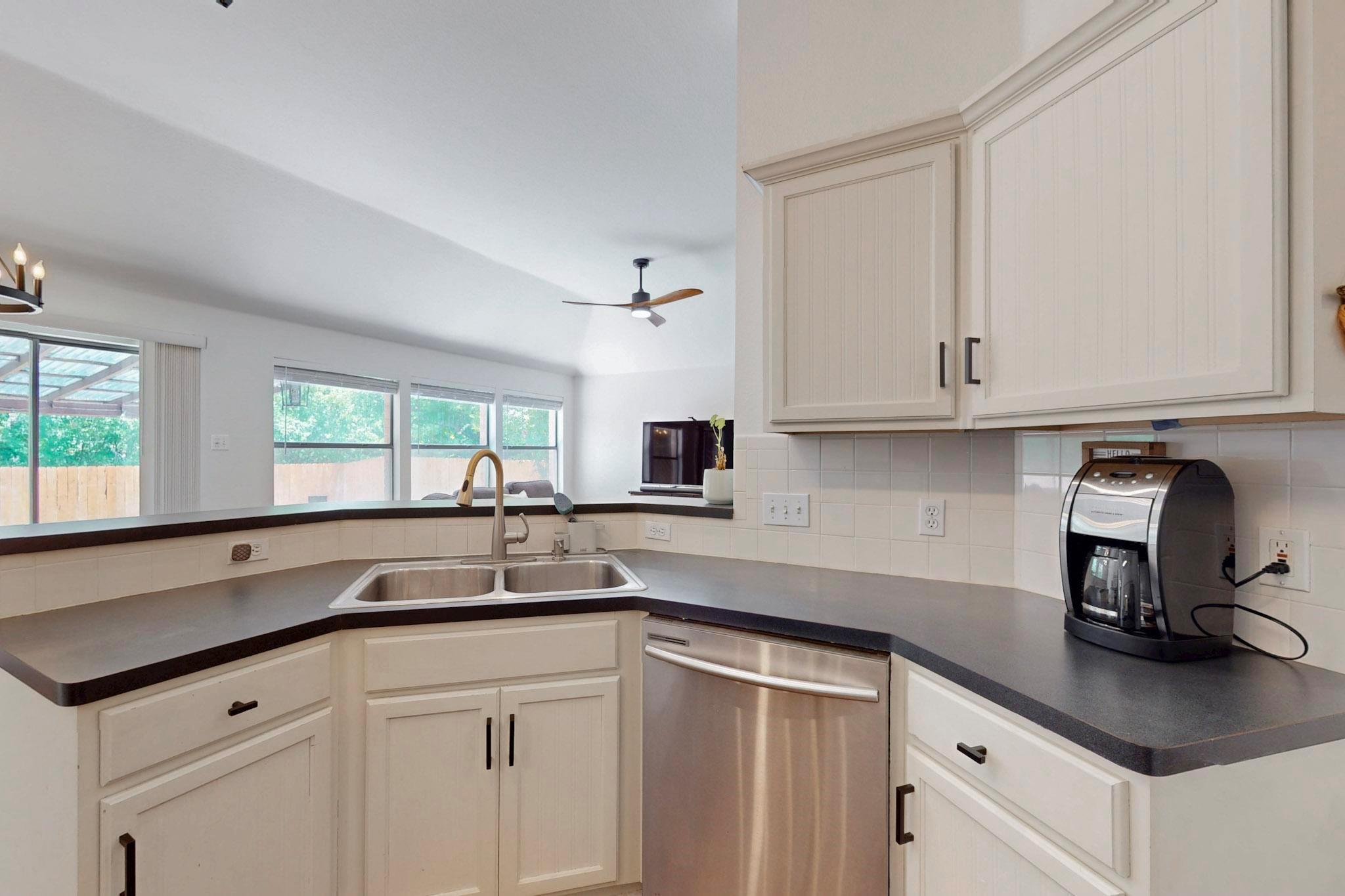 2508 Willow Way Property Photo 12