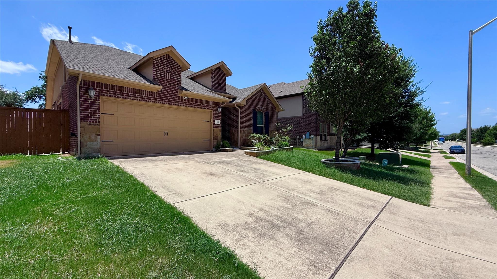 4400 Trinity Woods St Property Photo 2