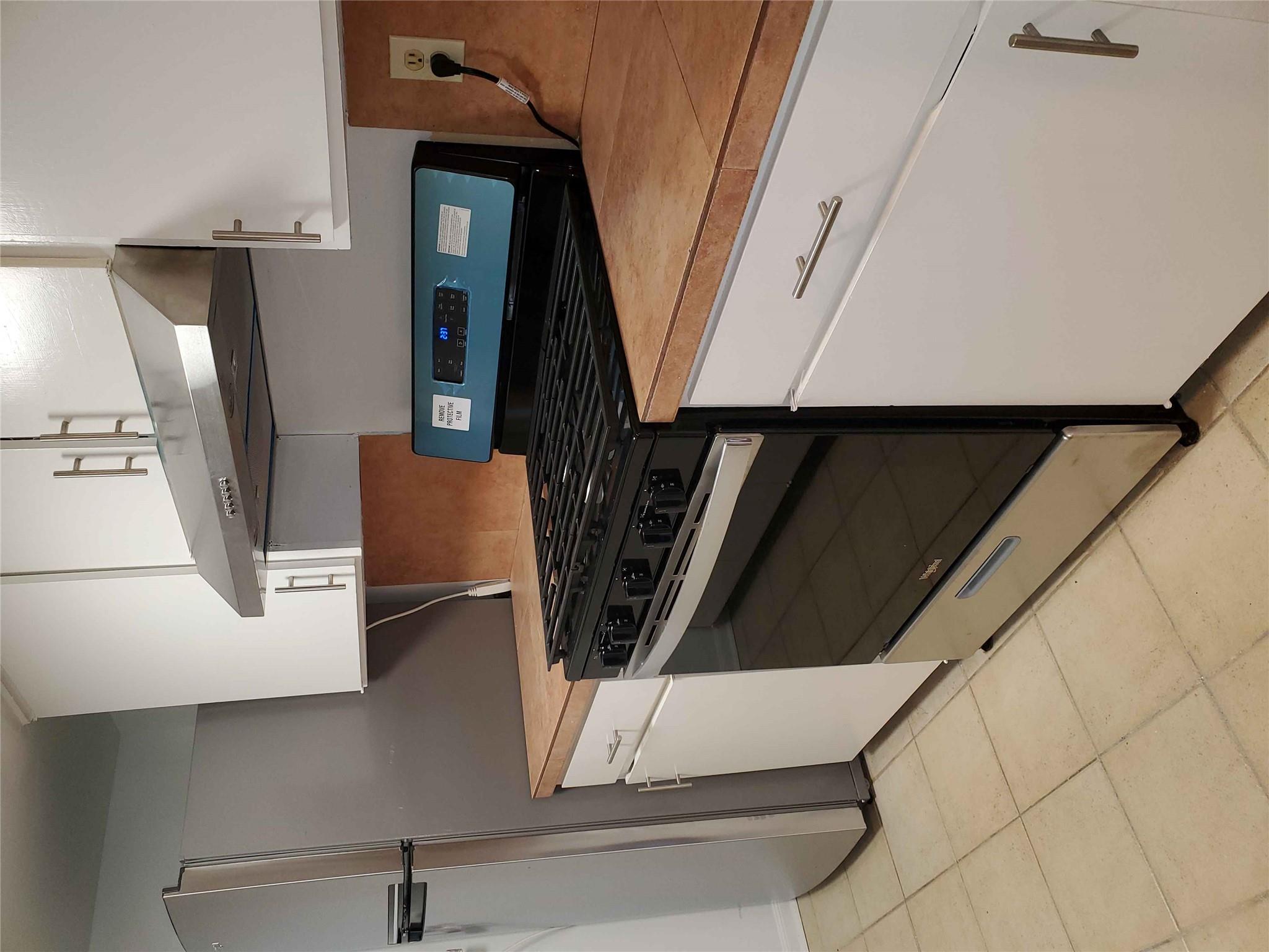 1800 Lavaca St #415 Property Photo 4