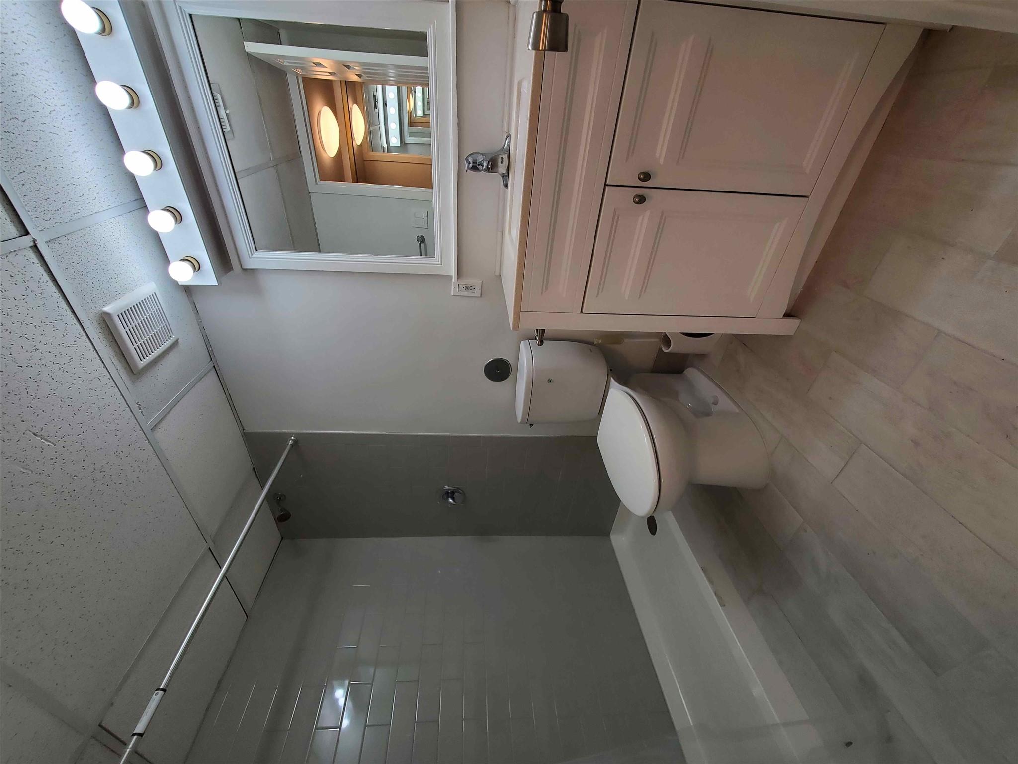 1800 Lavaca St #415 Property Photo 8