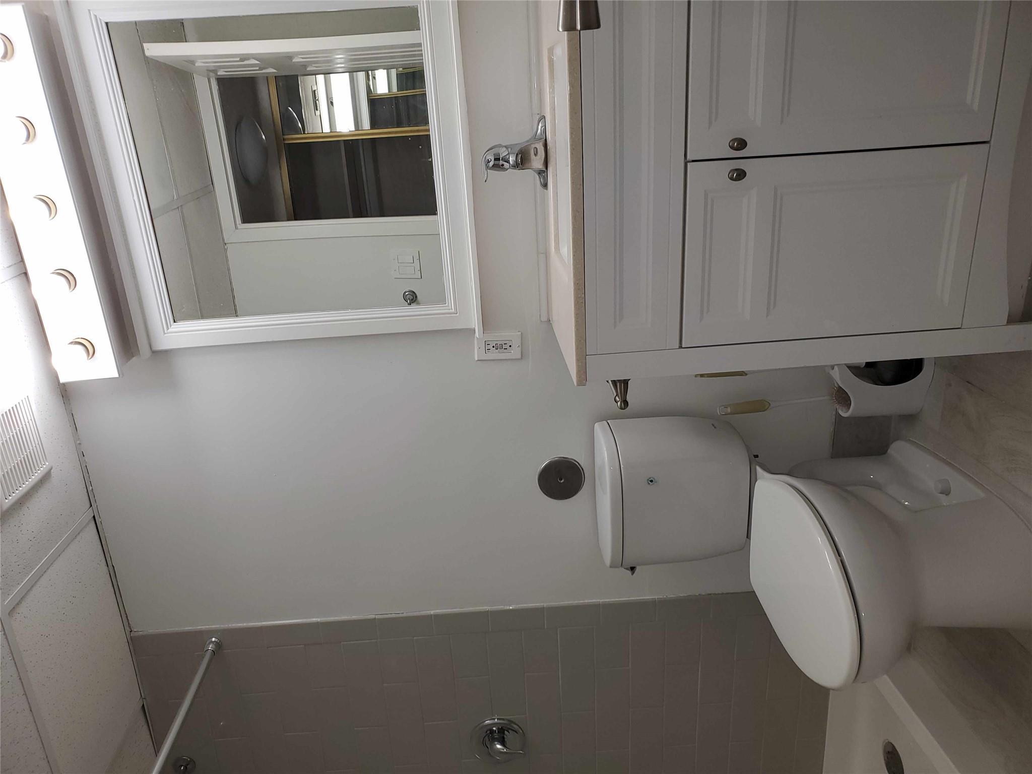 1800 Lavaca St #415 Property Photo 9