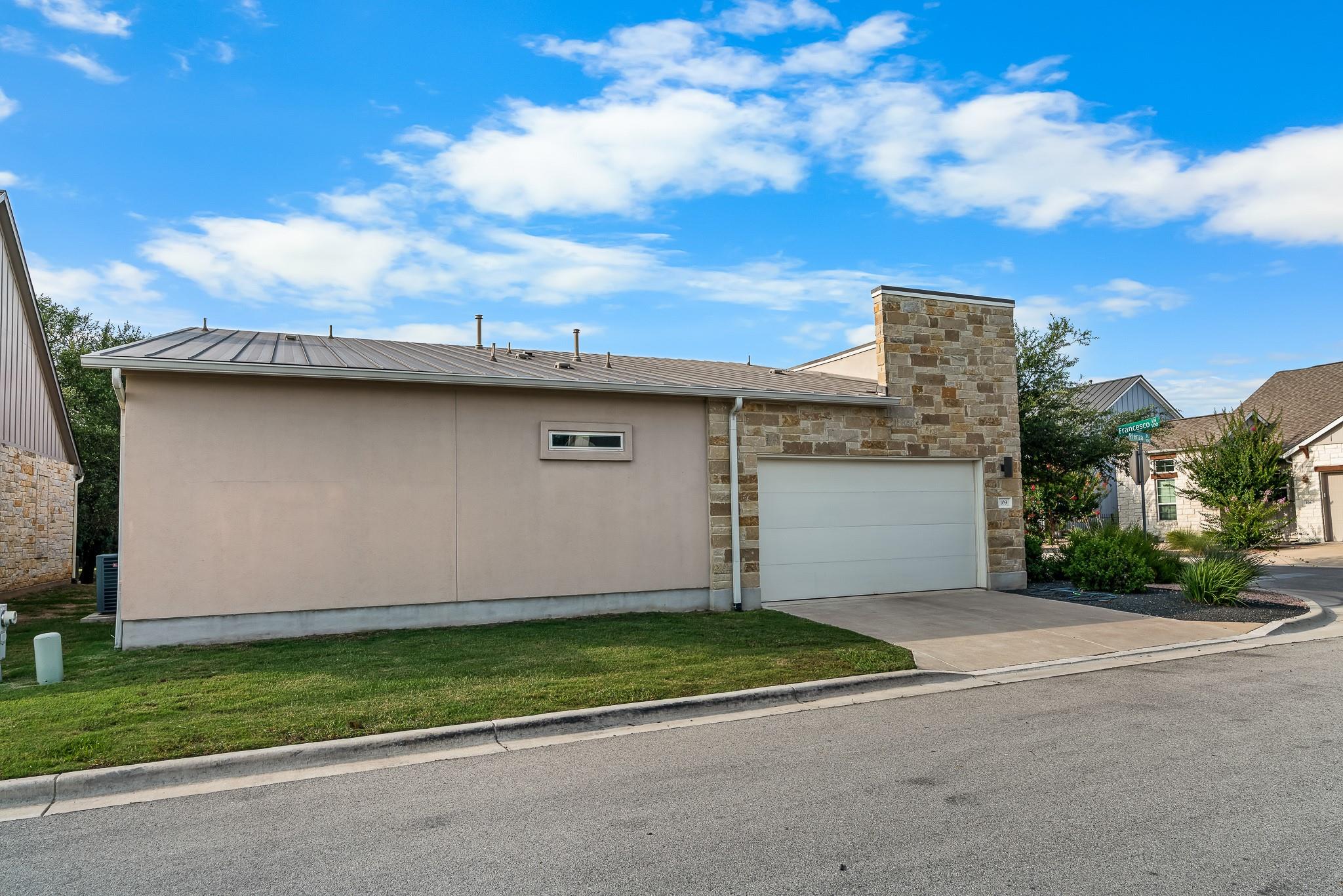 109 Francesco Ln #40 Property Photo 6