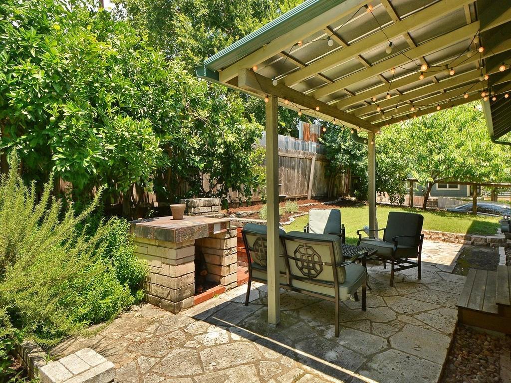 7451587 Property Photo 16