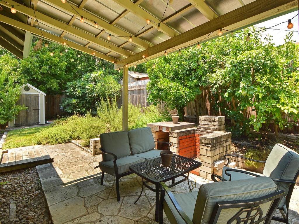 7451587 Property Photo 17