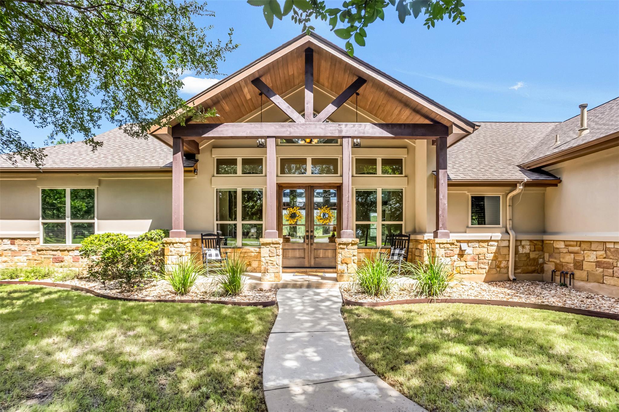 101 Adobe Cv Property Photo 3