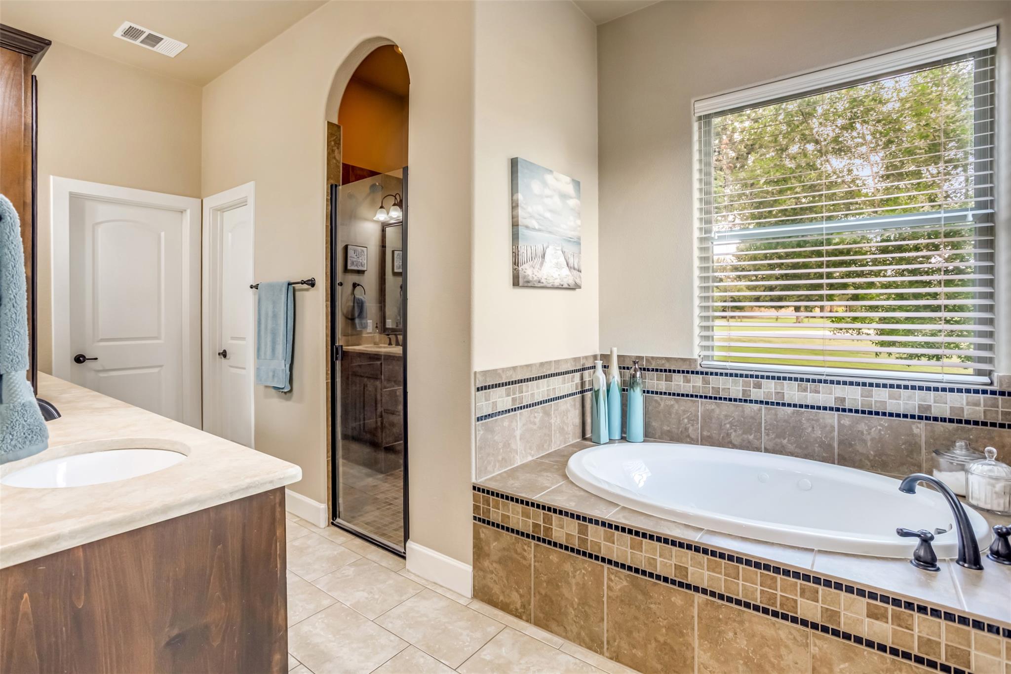 101 Adobe Cv Property Photo 13