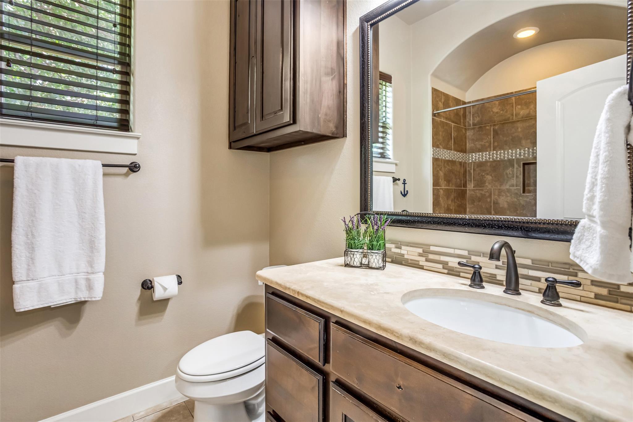 101 Adobe Cv Property Photo 17