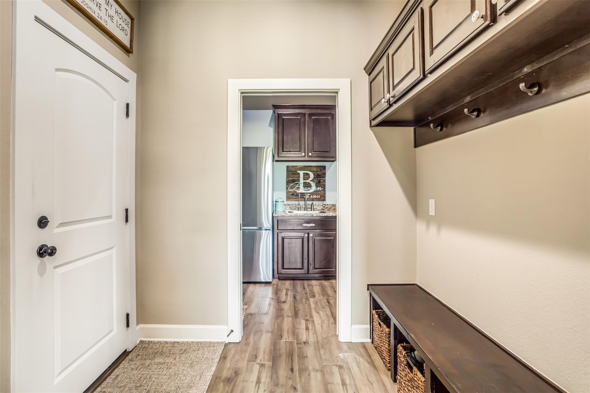 101 Adobe Cv Property Photo 26