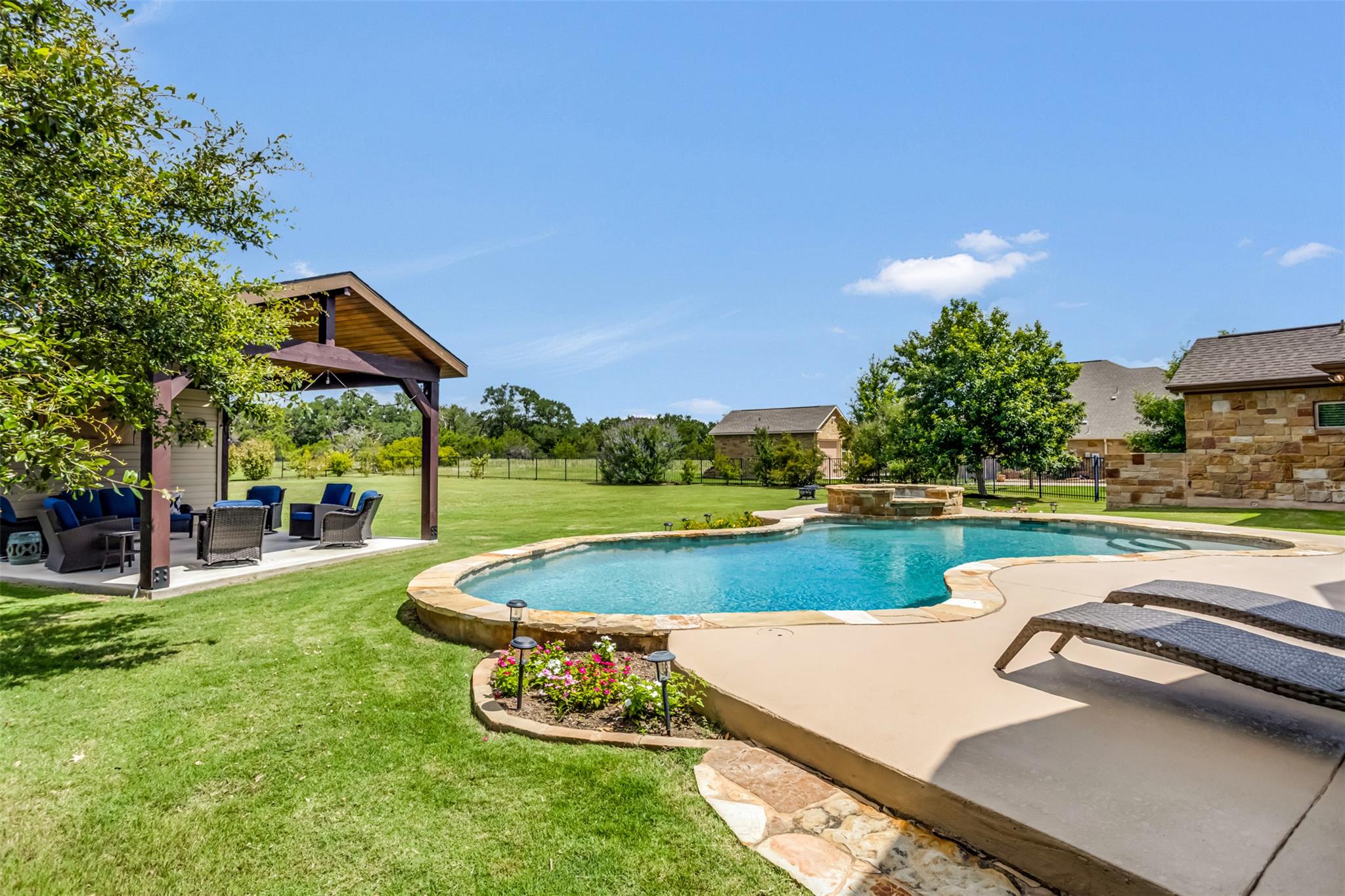 101 Adobe Cv Property Photo 29