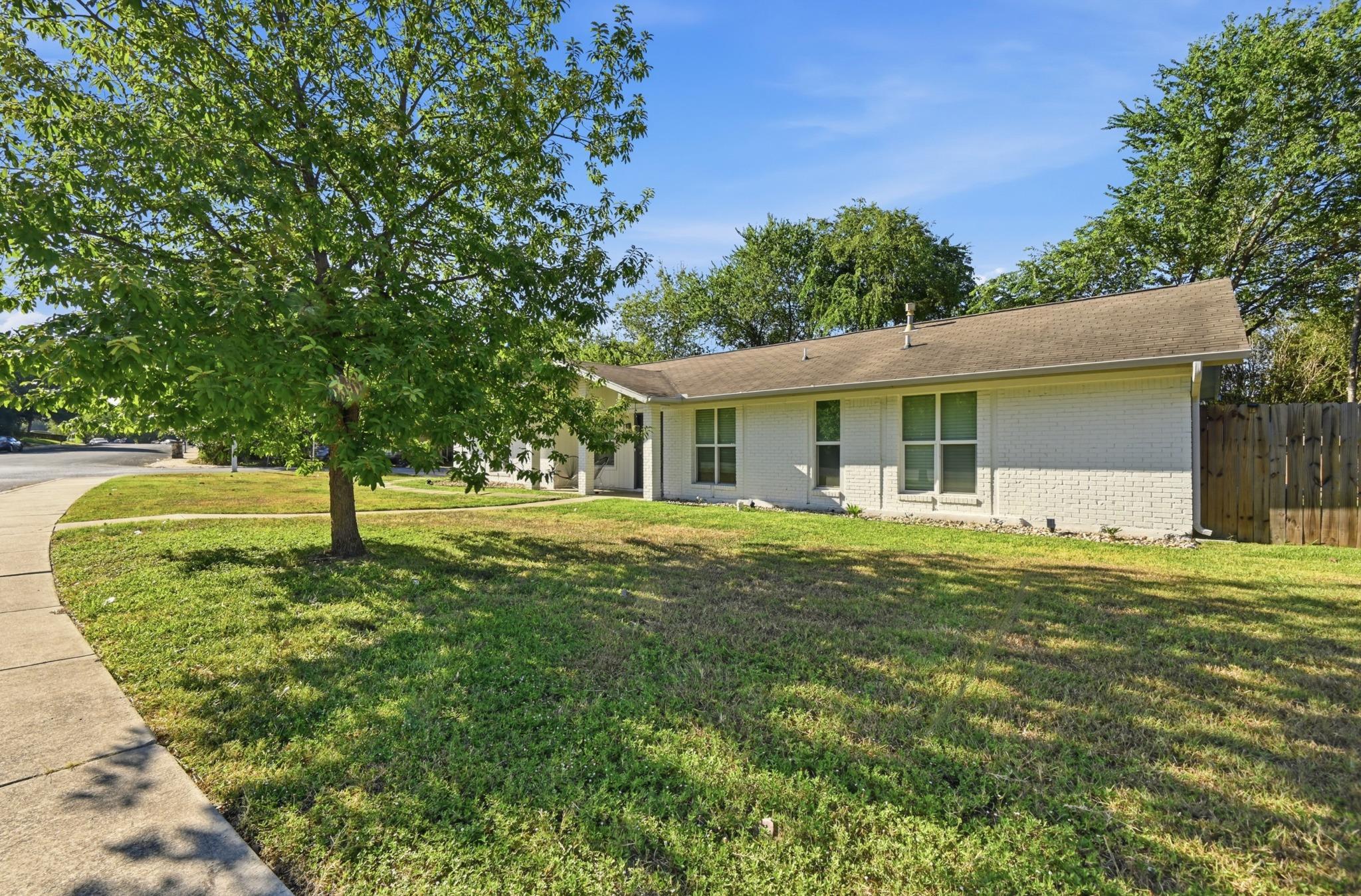 2307 Deadwood Dr Property Photo 4