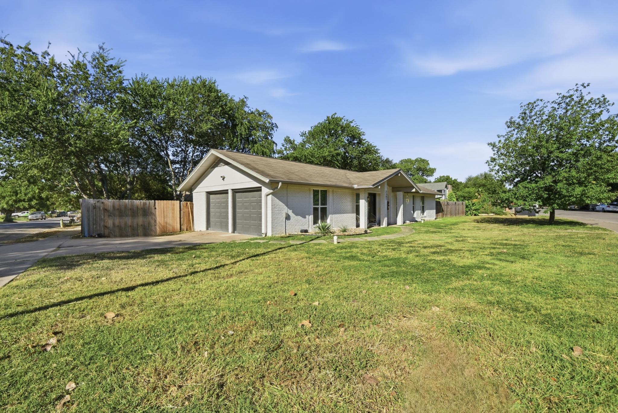 2307 Deadwood Dr Property Photo 5