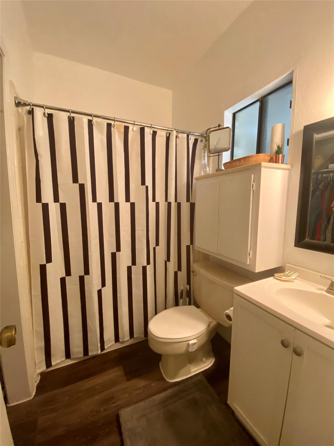 2818 Nueces St #311 Property Photo 6