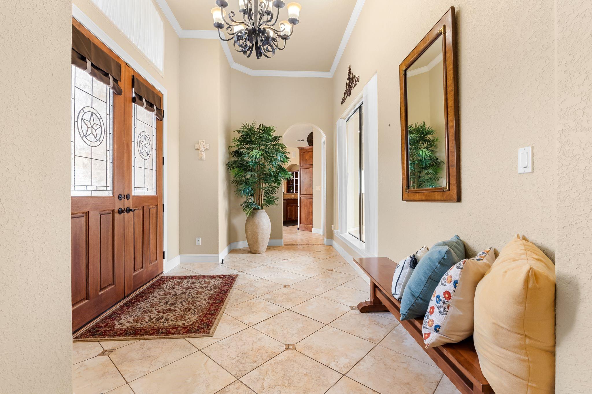 388 Scarlet Ct Property Photo 6